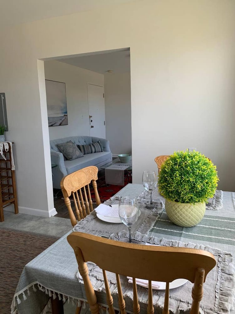Elegant Brand New Apartment in Central Burlington
