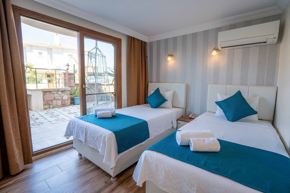 Cunda Giritlioğlu Otel Yetişkinlere Özel +12 - Image 23
