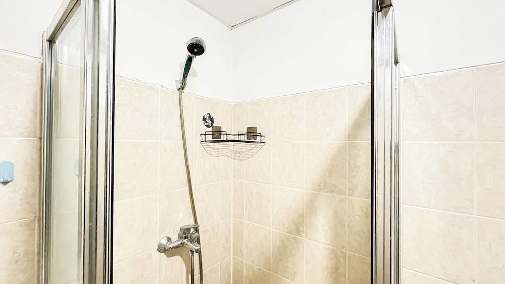 Cozy 1Br Apartment At The Wave Kuningan