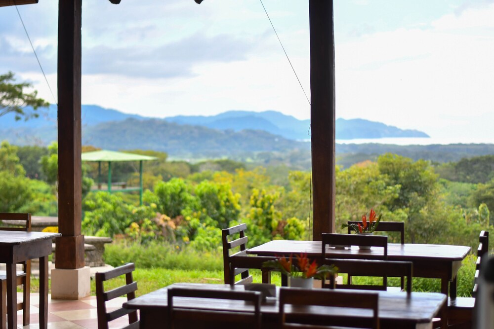 Tarcoles Birding Lodge