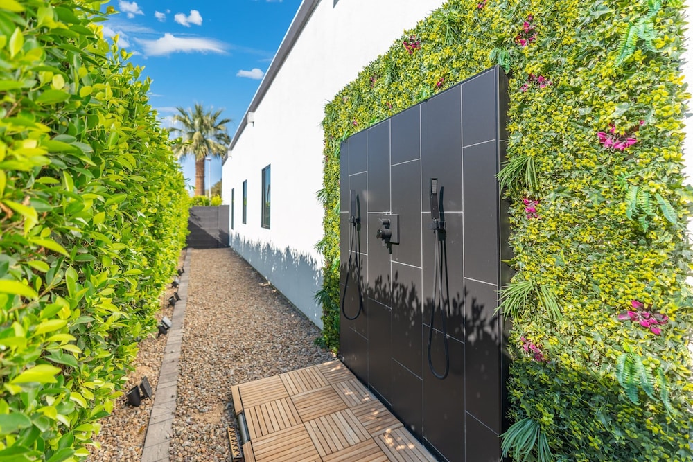 NEW The Casa Privada Experience