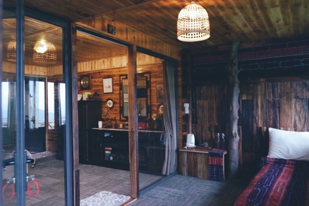 Ta Phin Cottage