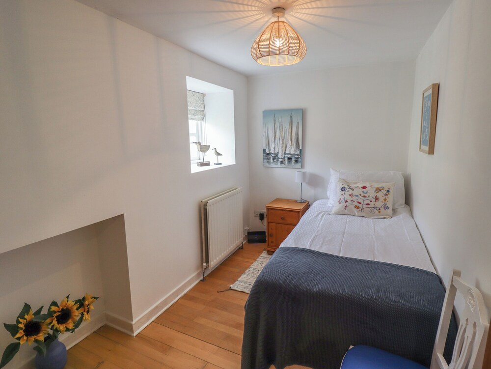 Grebe Cottage