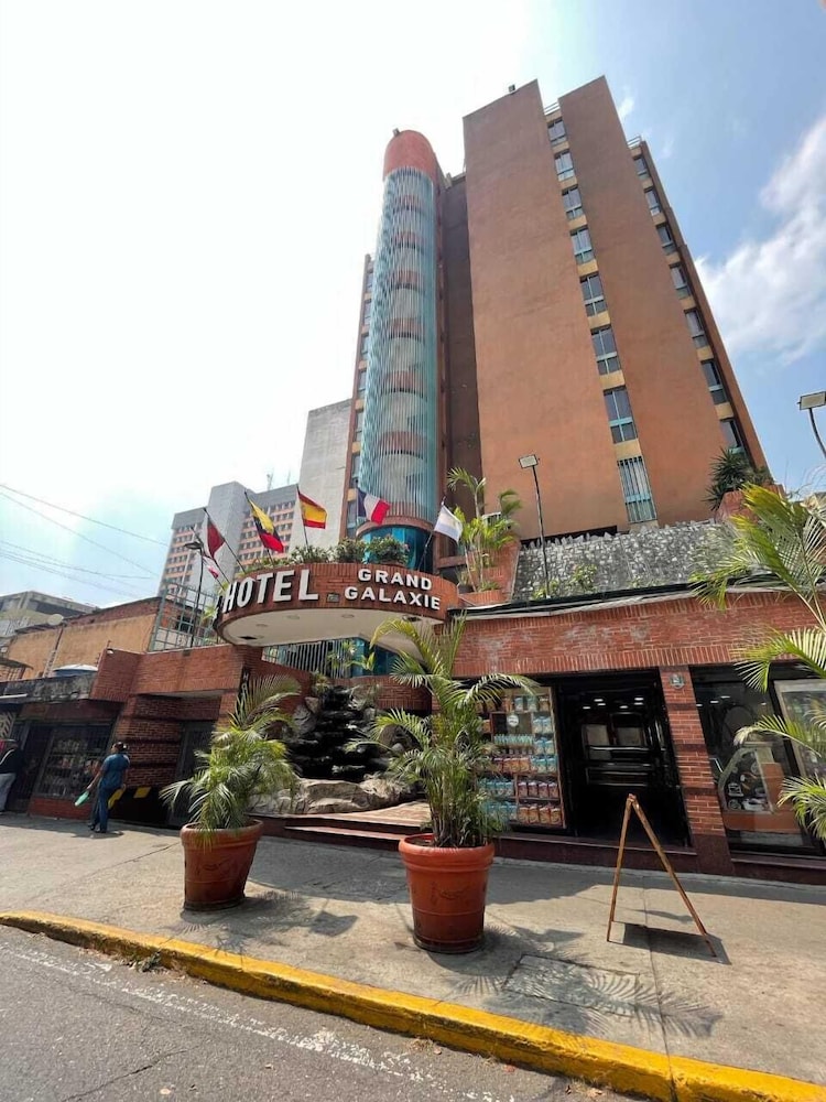 Hotel Grand Galaxie
