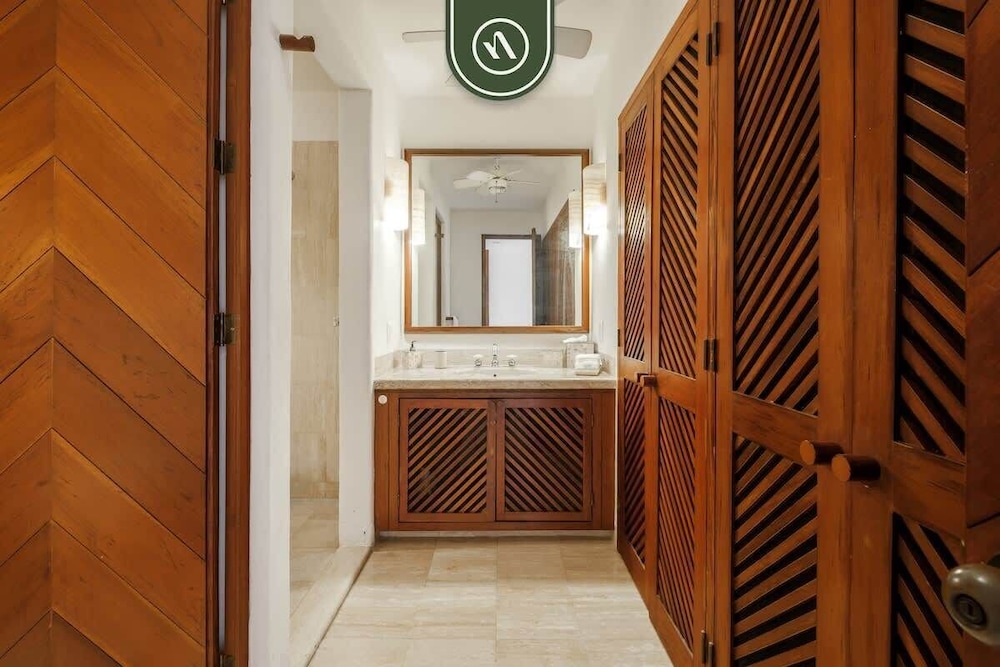4 BR Penthouse - Breathtaking Views - Private Pool
