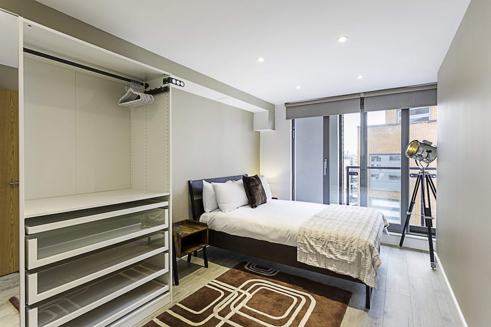 Duplex Two-bed Apartment Near Tower Bridge