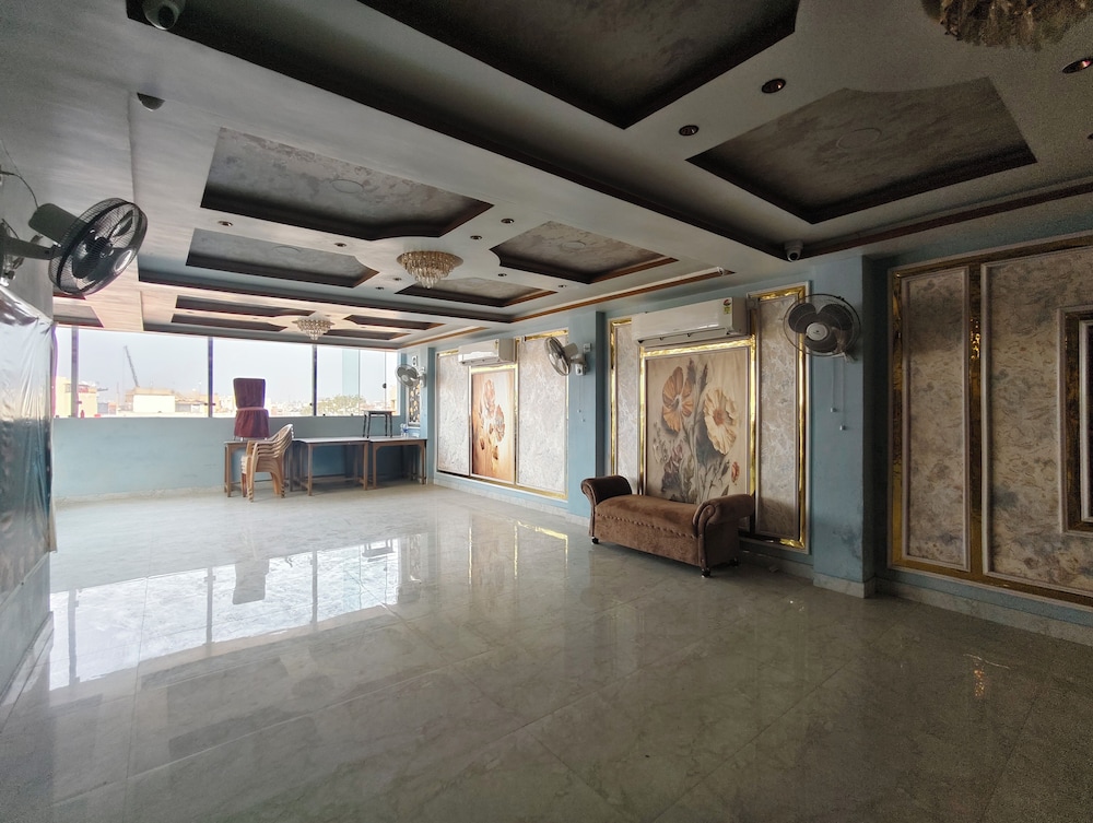 Hotel Aditya