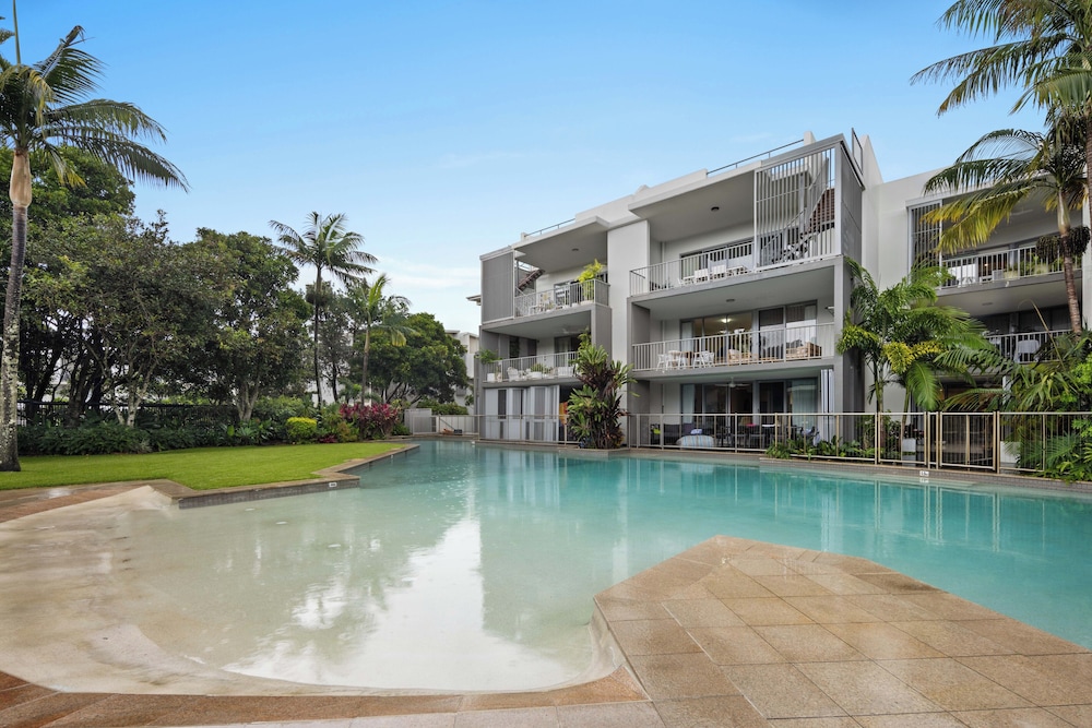 Pool View 3-Bed Oasis in Drift Resort