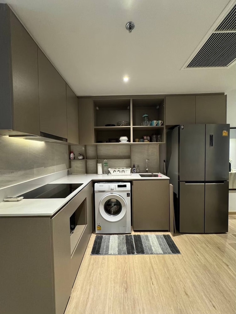 Sea View 2 Bed Room Luxury - Perfect Location