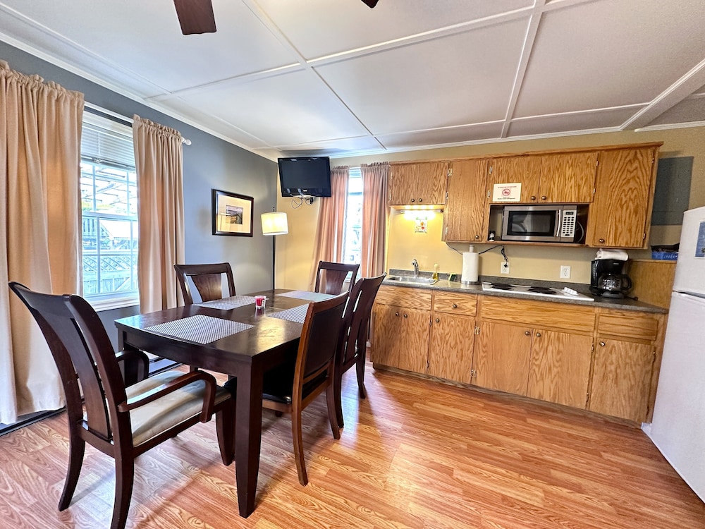 Skyline Cabins