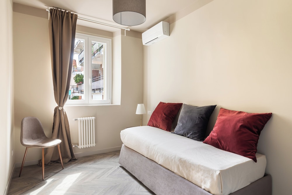 Vatican Lovely And New 2 Br Apartment