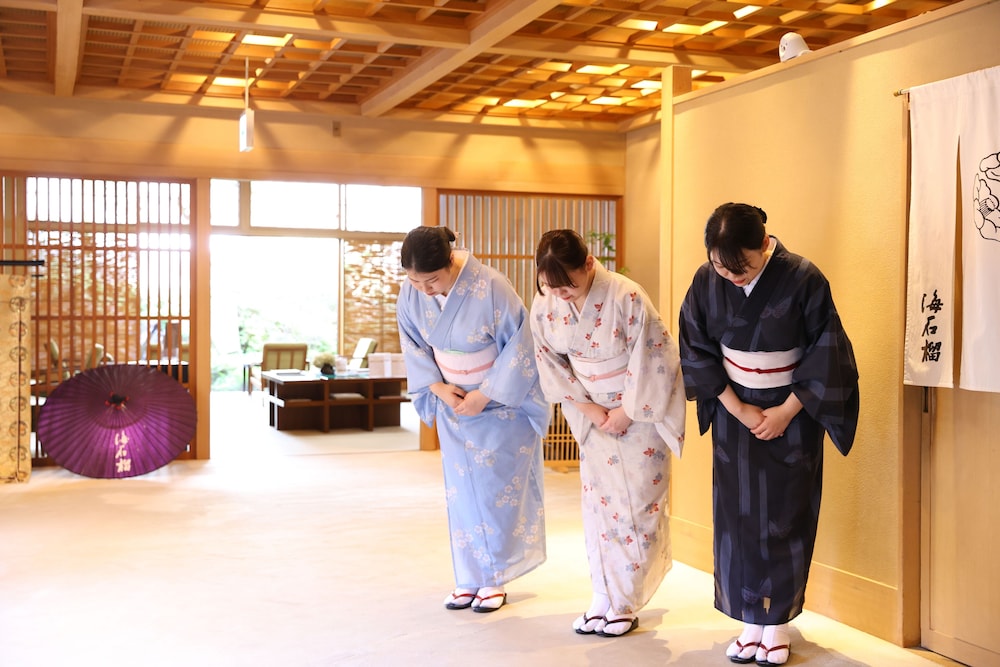 Tsubaki view 2
