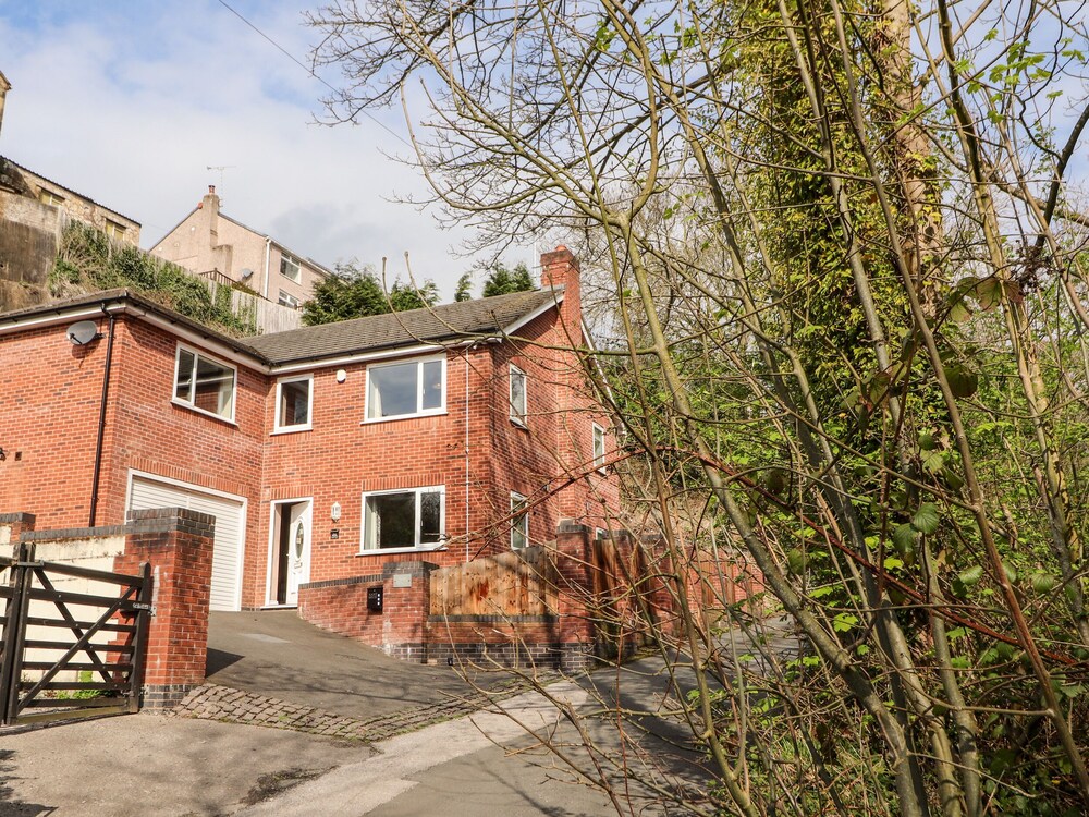 Nant House