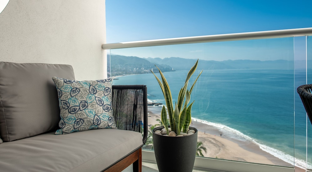 Harbor 171 by Naya Homes