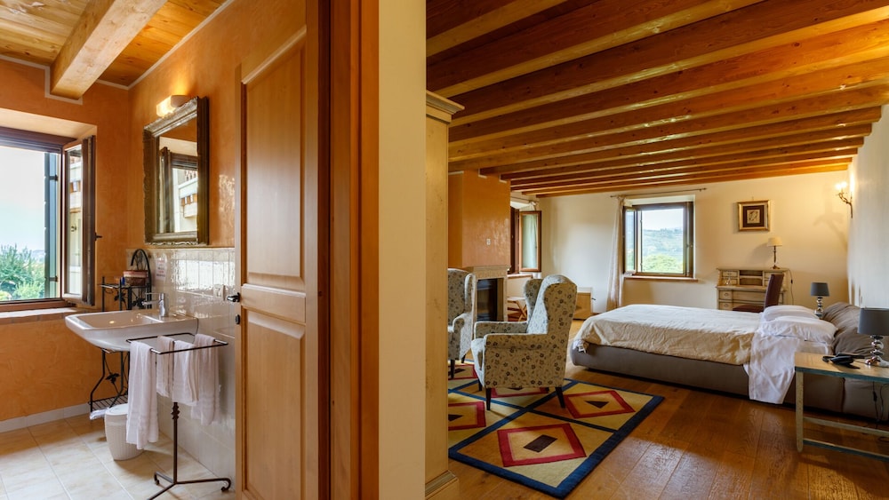 La Fonte degli Dei Wine Relais Adults Only
