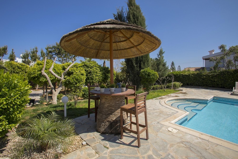 Mazeri in Protaras With 5 Bedrooms and 4 Bathrooms