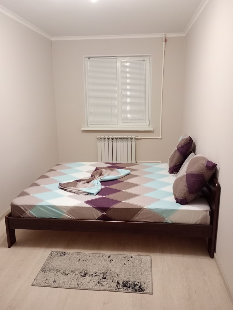 Peaceful Chișinău Retreat With Central Heating & Private Entrance