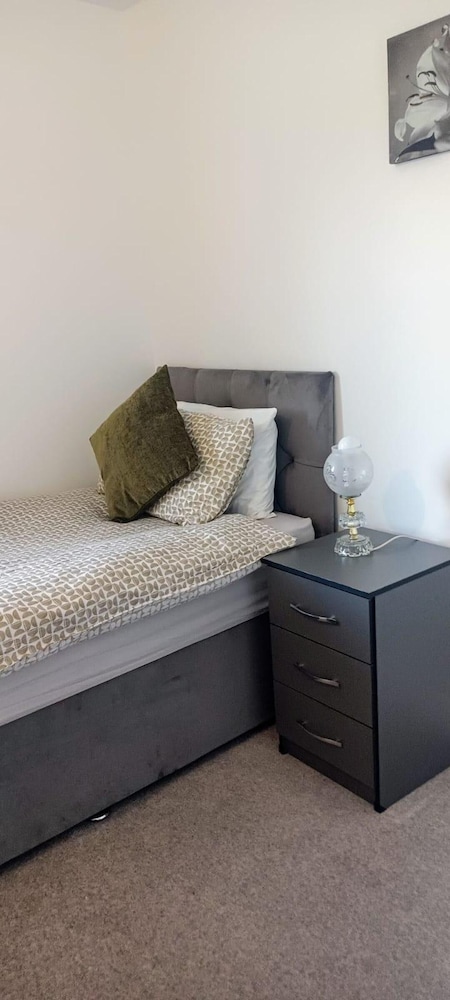 Cozy Peace in Sittingbourne view 5