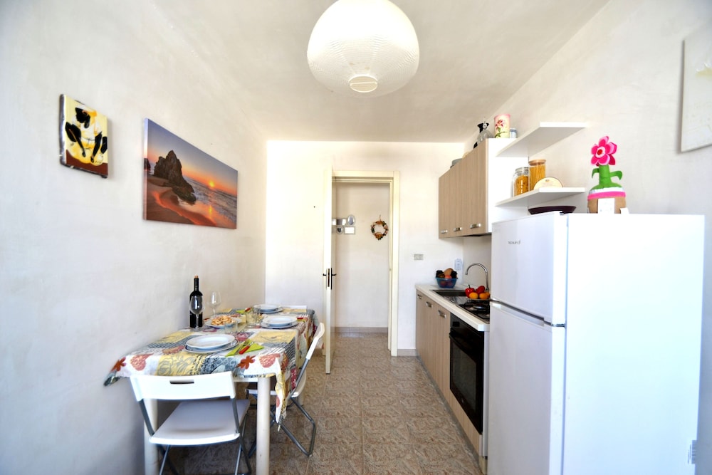 Alba Two-room Air-conditioned Holiday Home for 4 Guests view 4