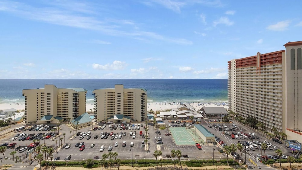 Laketown Wharf 1523