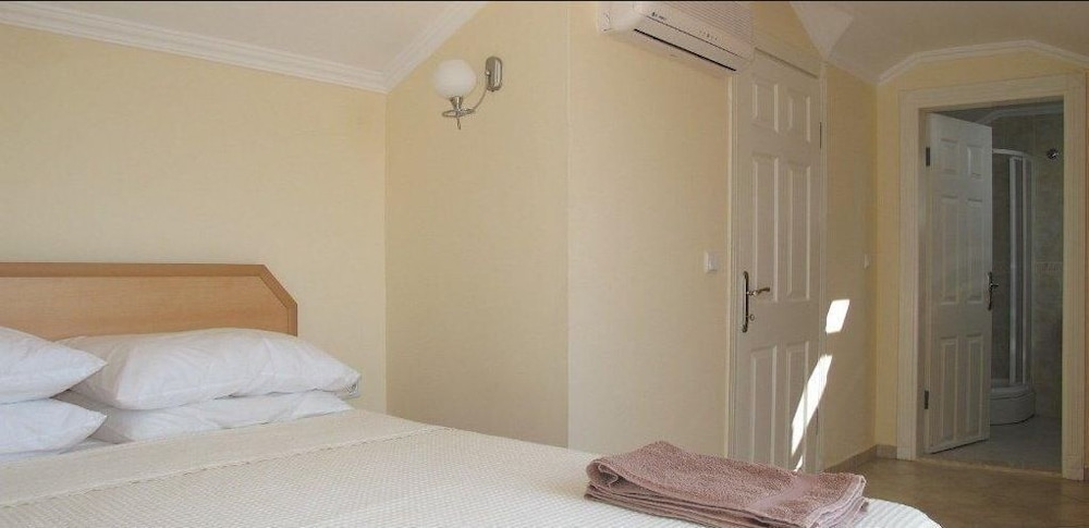 Villa TH20 by JoyLettings view 5