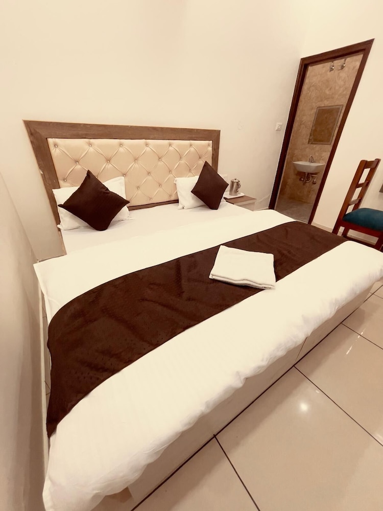 Vishram Guest House
