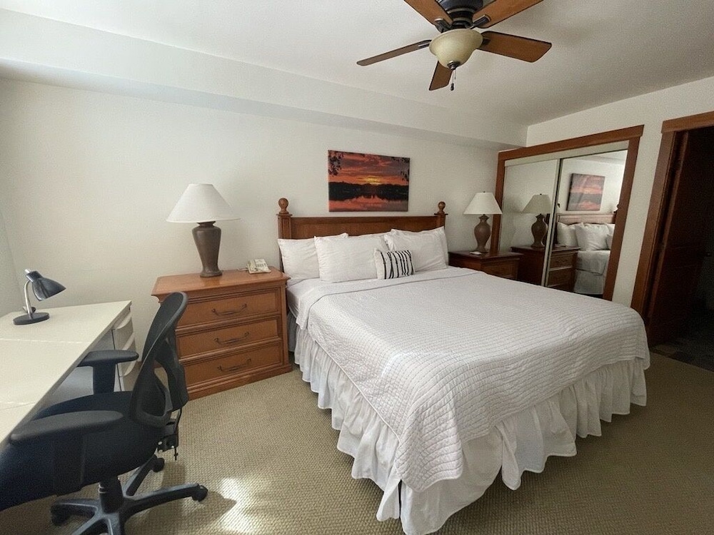 1404 - Two Bedroom Standard Eagle Springs West 2 Condo by RedAwning view 3