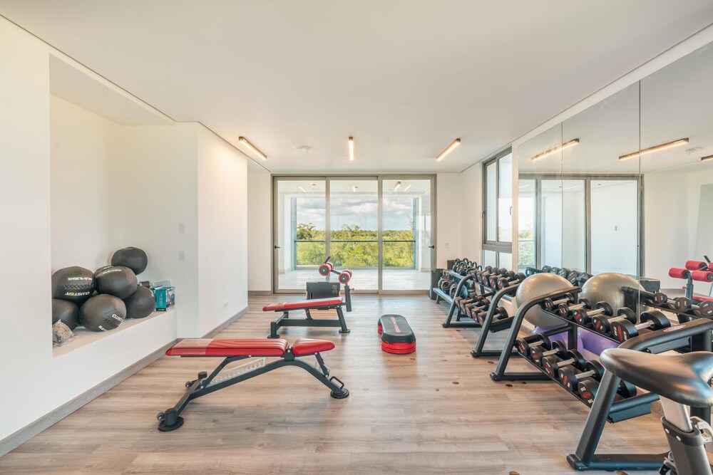 Amazing Penthouse in Exclusive Tower in Capcana