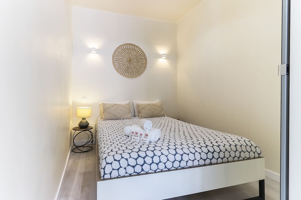 Bright Santa Catarina by Homing