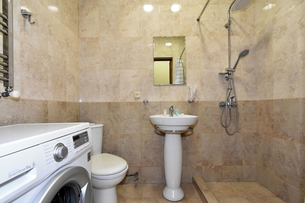 Apartment on Teryan 19
