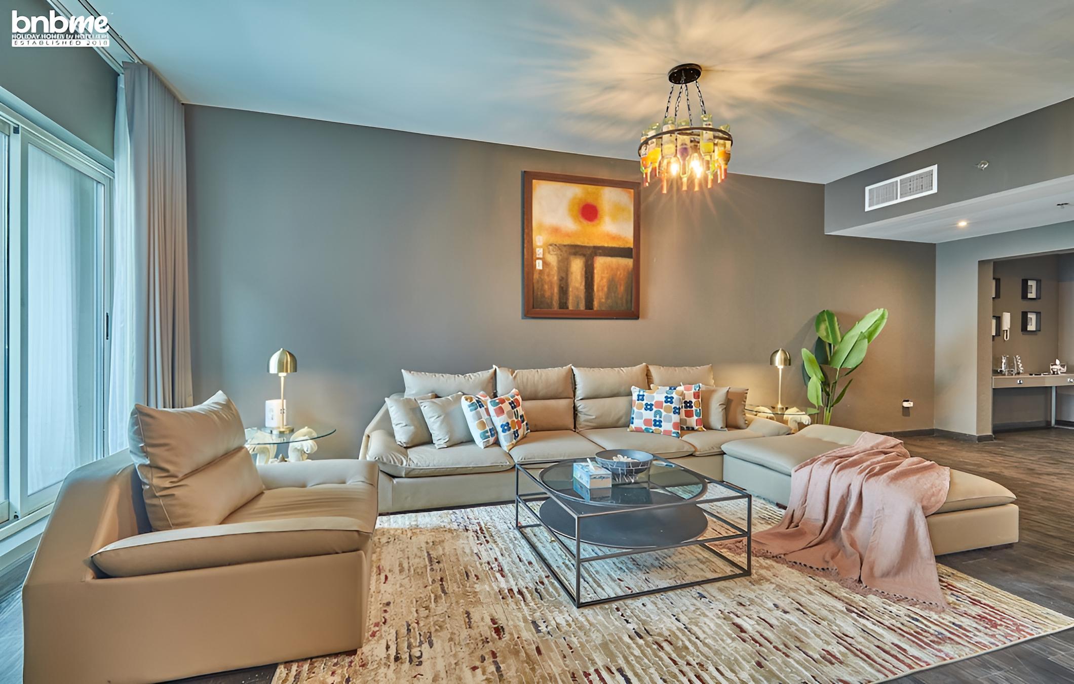 3B Lakepoint Tower 3701 by bnbme homes