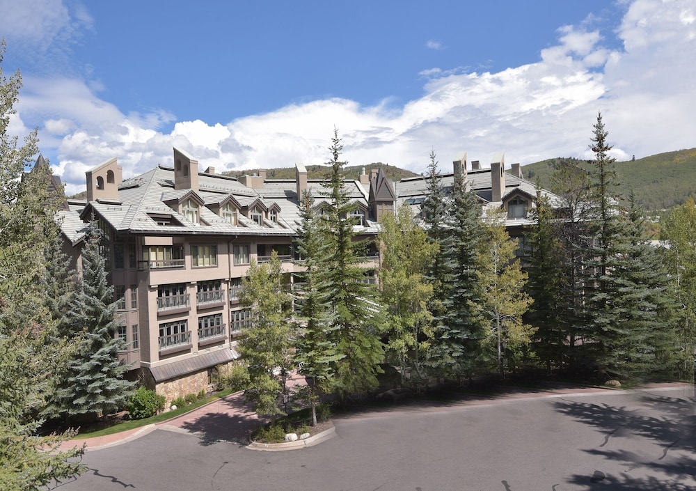 The Pines 401