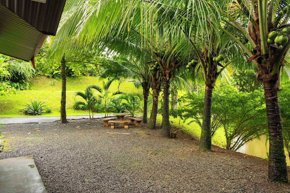 Los Lagos Casas de Campo