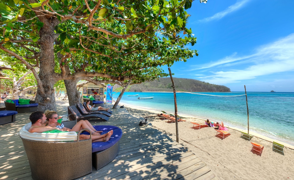 Mantaray Island Resort - main view