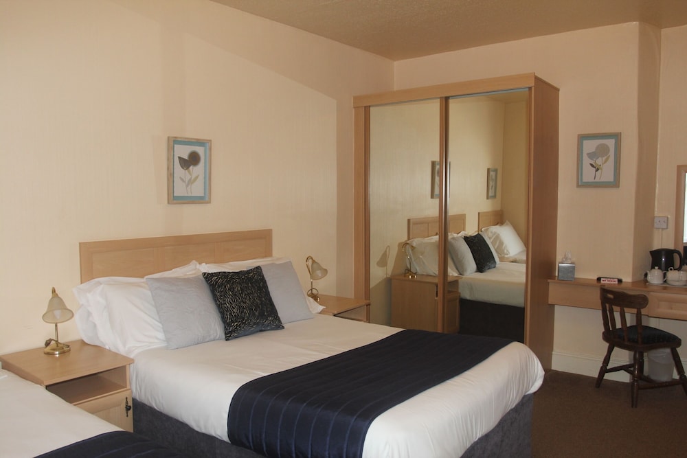 Bryn-Y-Mor Hotel