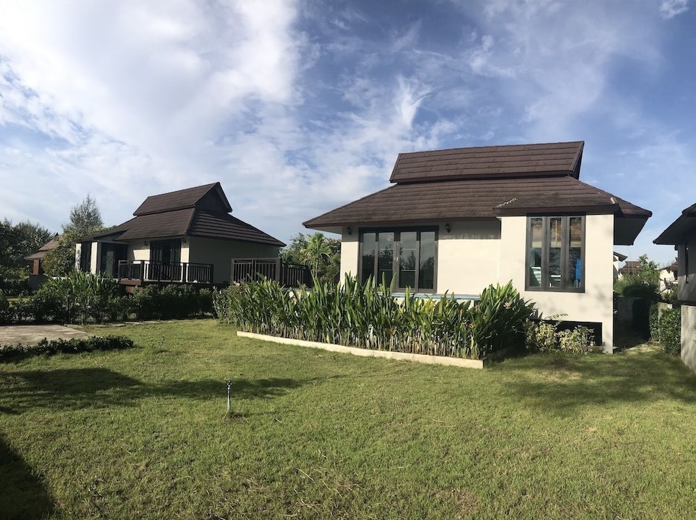 Hotel The Hip Resort @ Khao Lak - Image 1