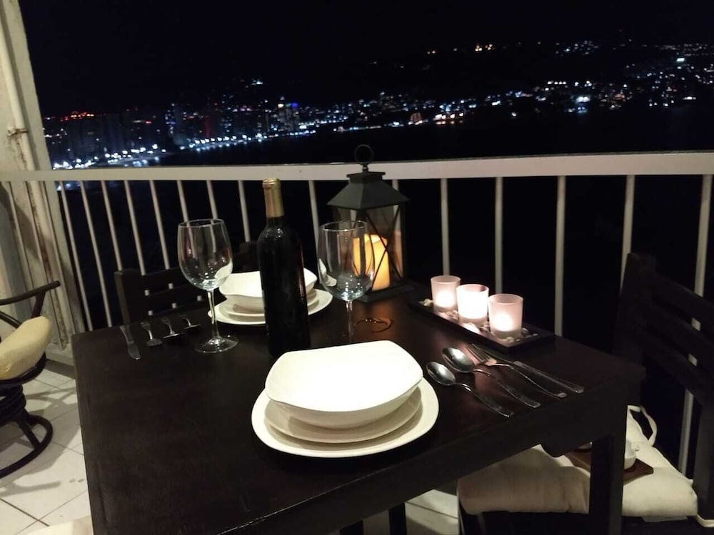 Select Suite Acapulco Twin Towers