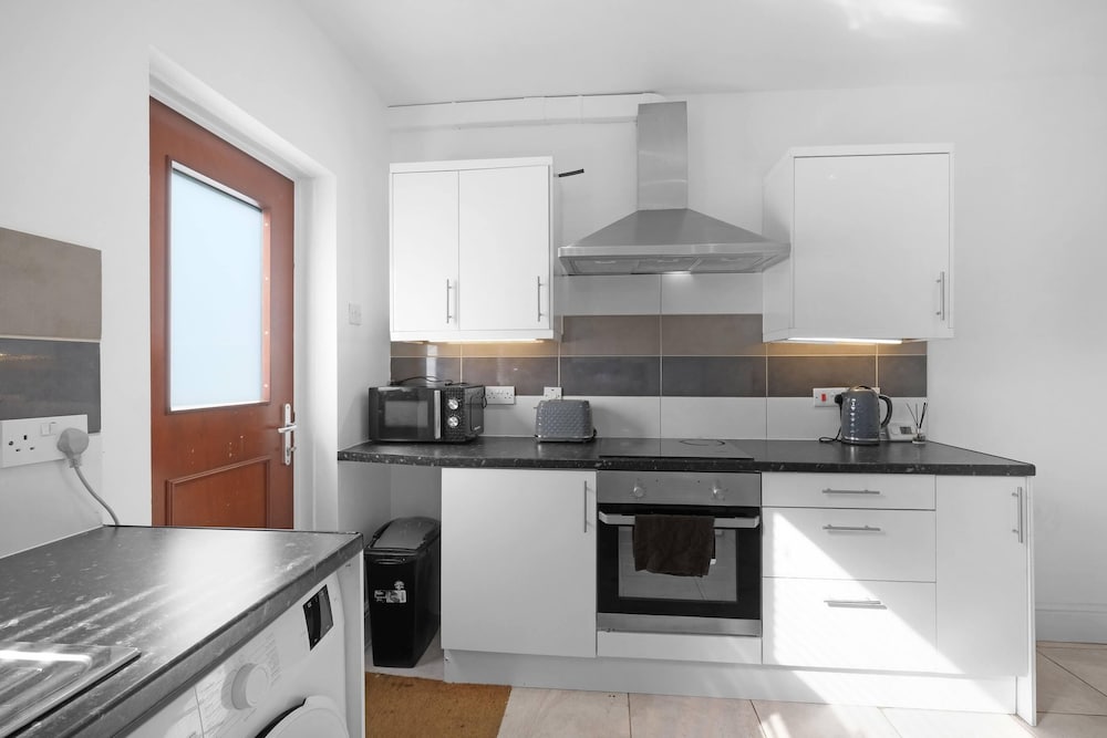 Radford 3 Bedroom and 1 Bathroom House