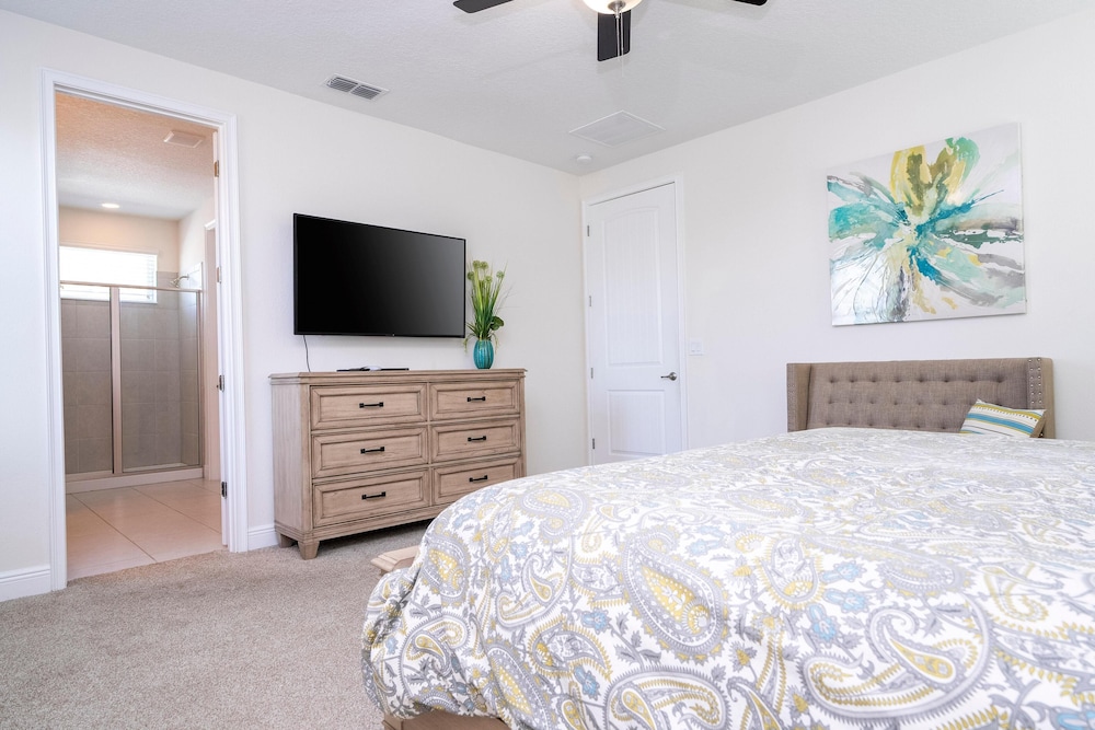 510 BS - 5BD Elegant Escape: Private Haven