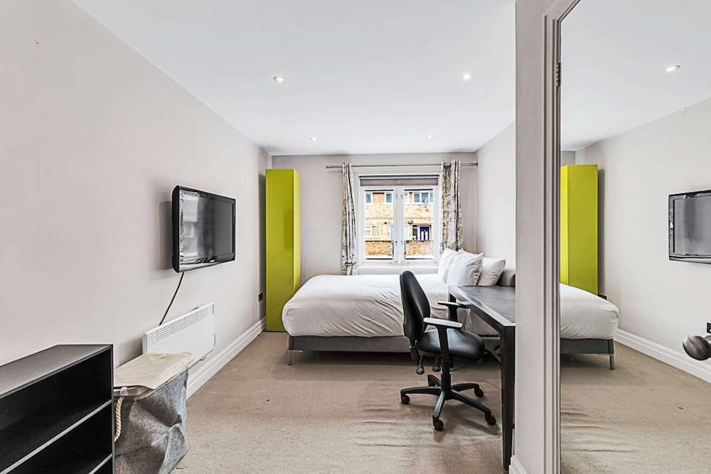 Vibrant Shoreditch Getaway