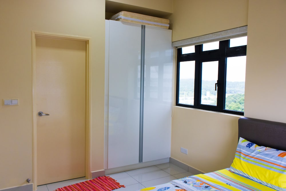 Cozy Condo at The Meridin Medini