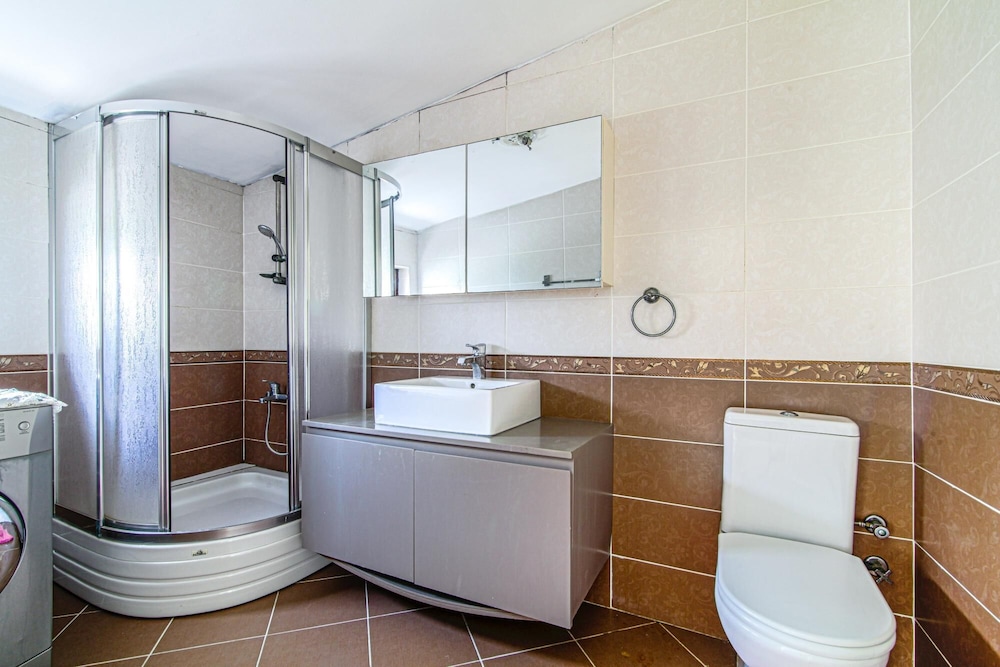 Duplex Cozy Flat With a Balcony Near Nisantasi