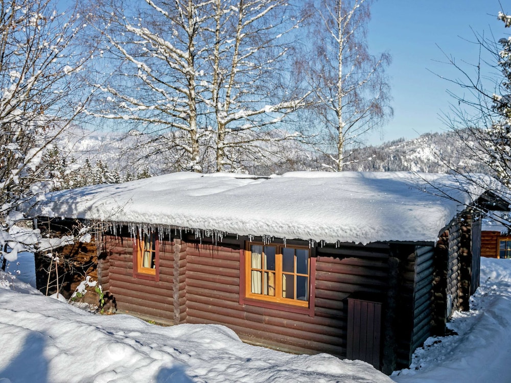 Spacious Chalet near Ski Slopes in Worgl view 3