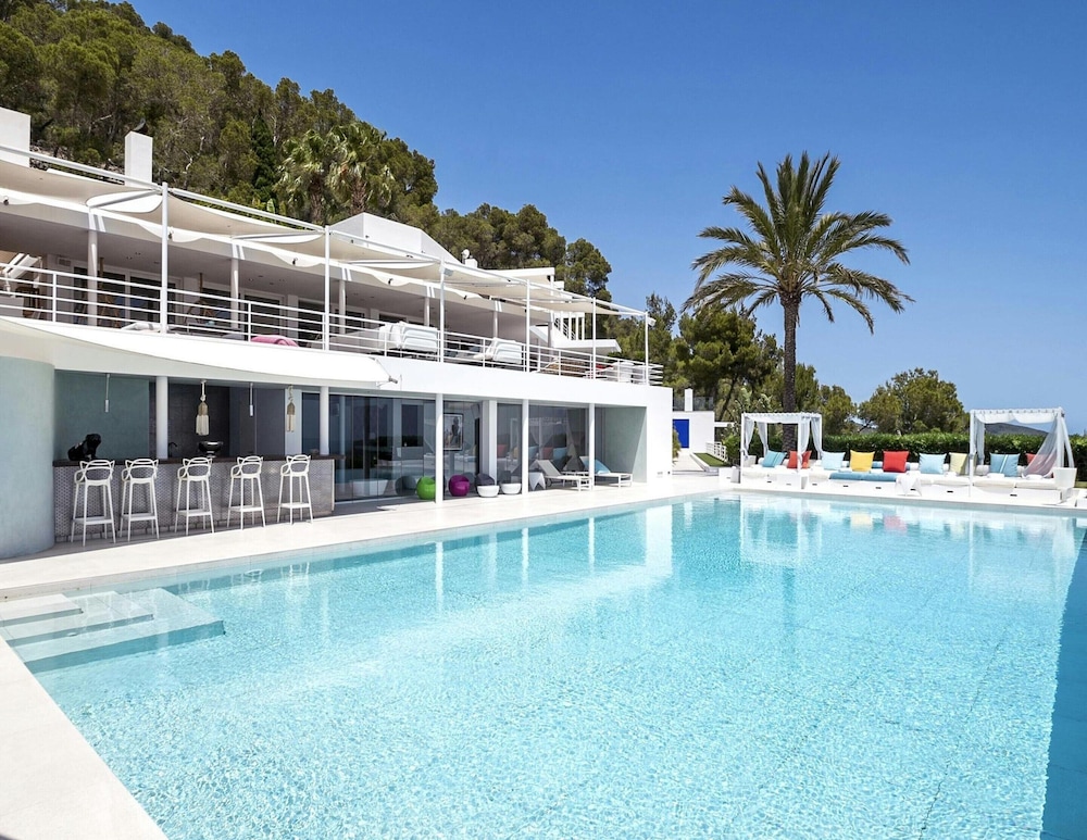 Superb Villa With Private Pool