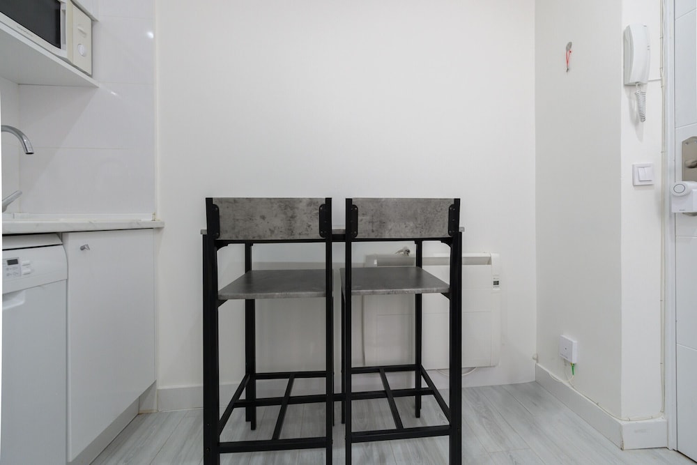 M Mdl92 Alquiler Mensual en Madrid Piso Moderno