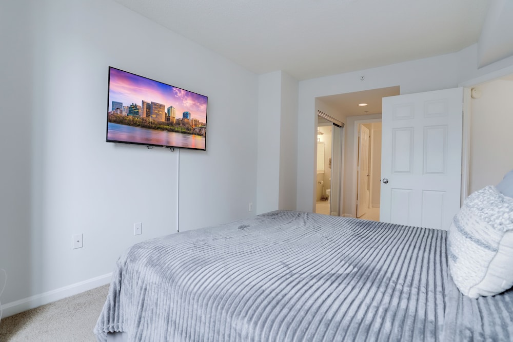 Fascinating Apt in Ballston With Gym