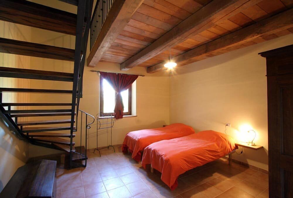 Girfalco - Country House - Bed&Breakfast view 2