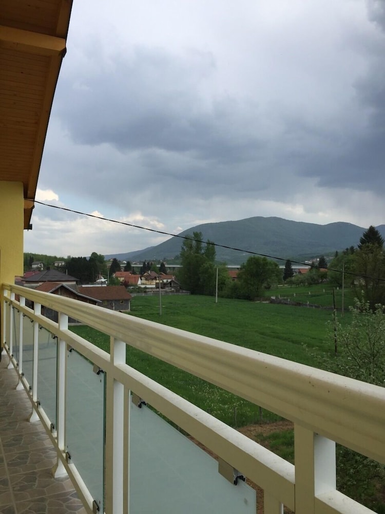 Photo 25