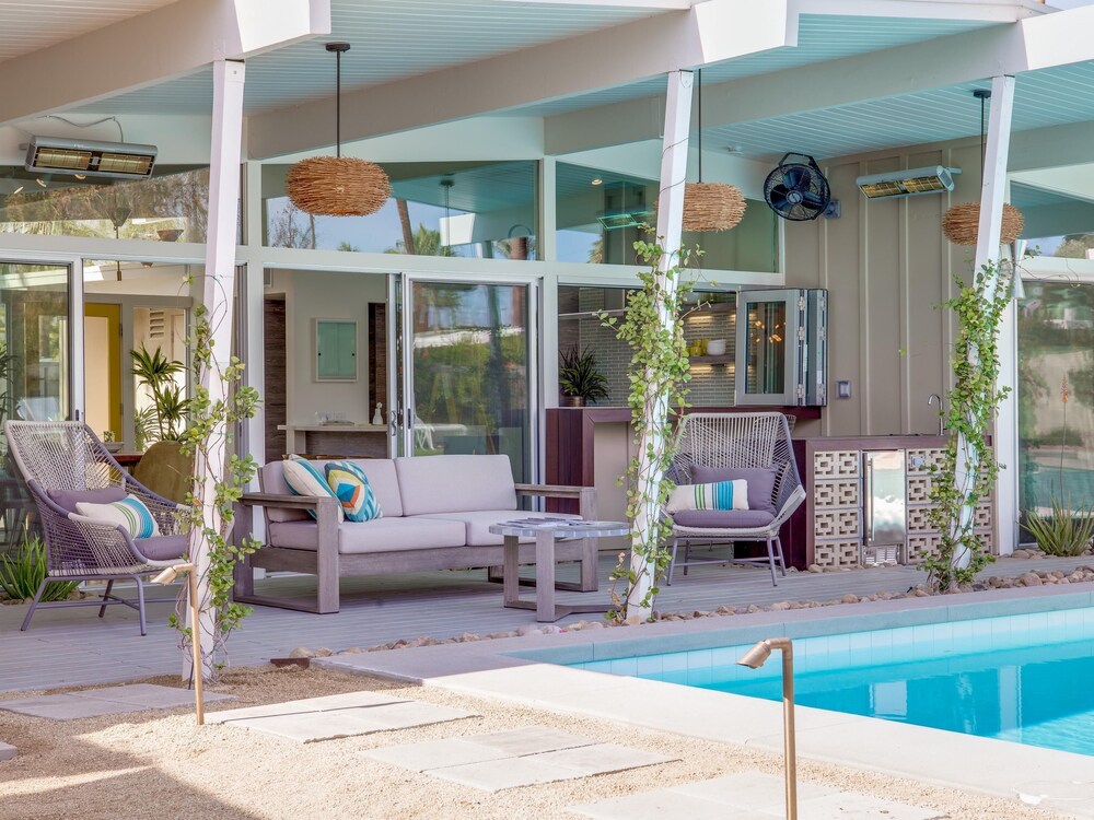 Palm Springs Vacations - West Elm House 2017: The Alexander - Property Image 10