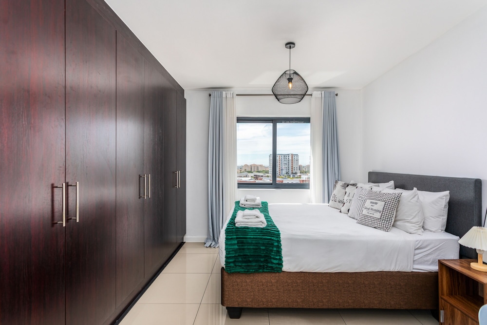 Knightsbridge 702w by Ctha